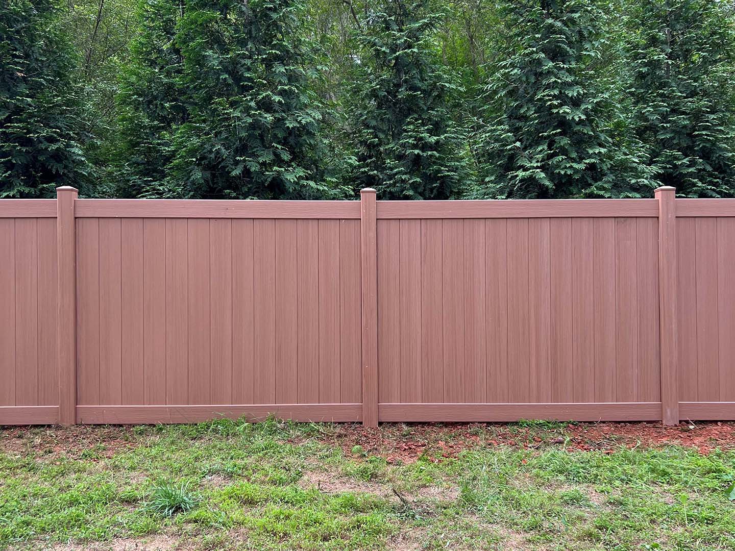 Photo of a Youngsville NC vinyl fence