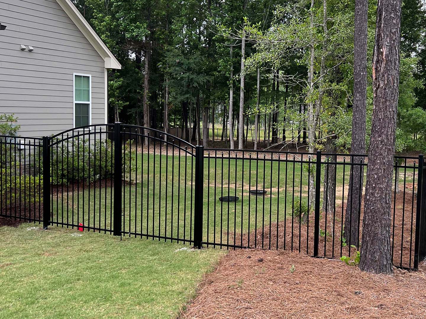 Photo of a Central North Carolina aluminum fence