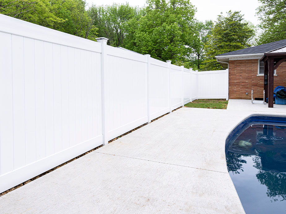 Vinyl pool fencing in Youngsville North Carolina