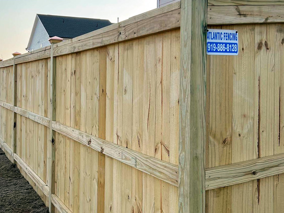 Apex NC cap and trim style wood fence