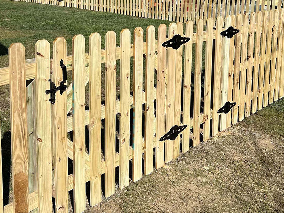 Apex North Carolina residential fencing contractor